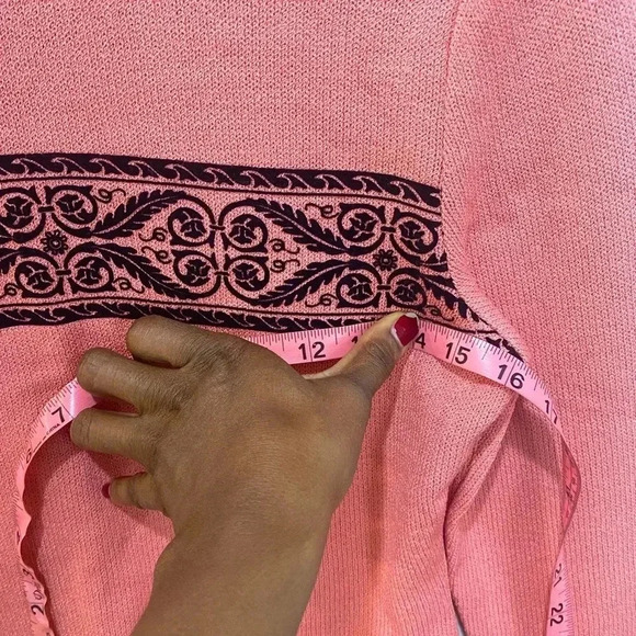 St. John Collection Marie Gray Salmon Mock Neck Sweater Black Scroll Small - Picture 8 of 10